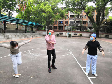 模仿秀.jpg 模仿秀.jpg