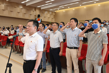 宣誓1.jpg 宣誓1.jpg