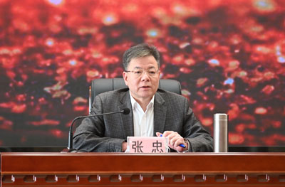 張忠.jpg 張忠.jpg